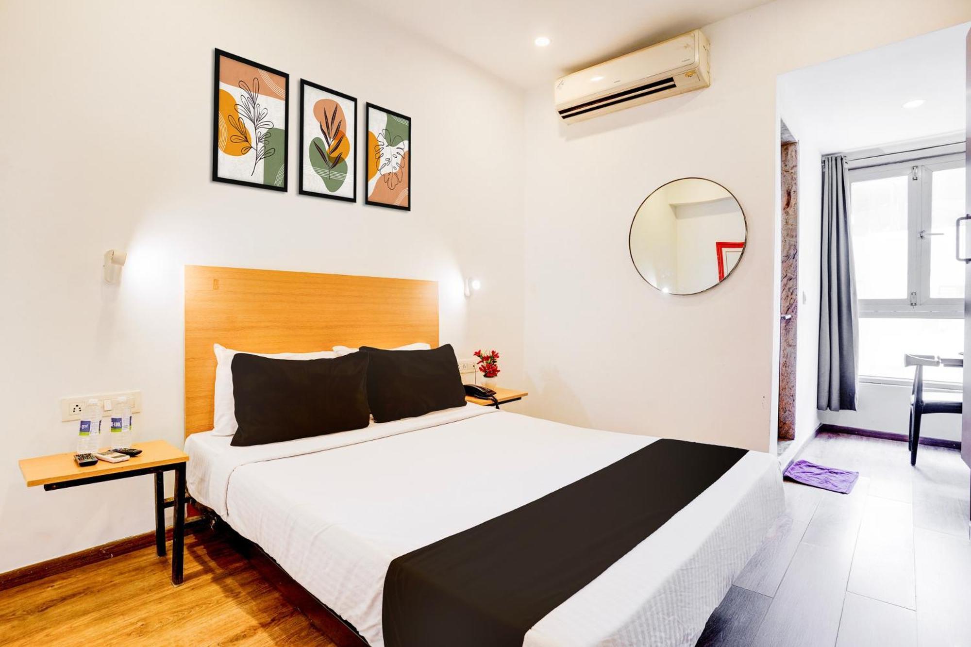 Super Townhouse Khar The Unicontinental Hotel Bombay Eksteriør billede